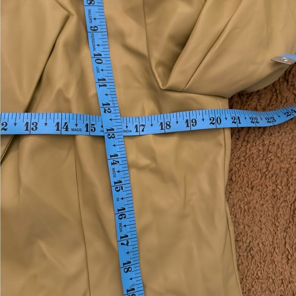 WEWOREWHAT Overaized Women’s Downtown Blazer Vegan Leather SZ M jacket Oat Beige - Picture 16 of 16